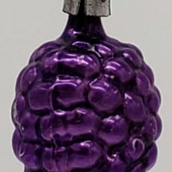Grape Clusters ~ Blown Glass Ornaments ~ Japan and West Germany ~ Vintage 1960's - Picture 14 of 15